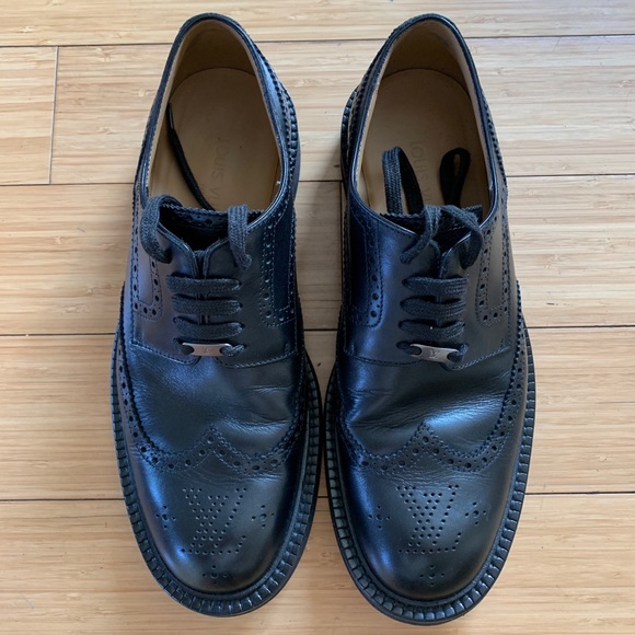 LOUIS VUITTON DRESS SHOE - Picture 1 of 4